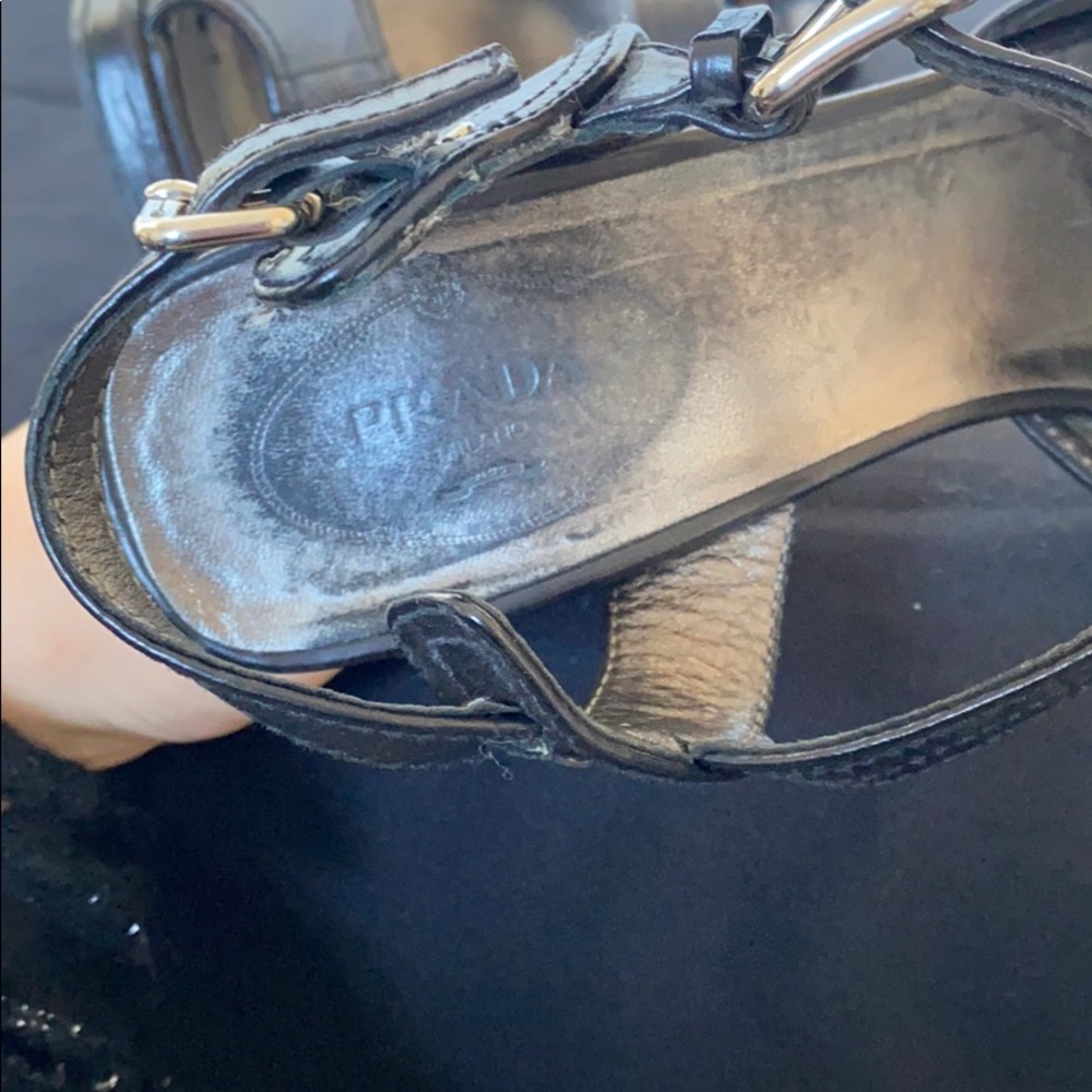 Prada heels - Picture 2 of 2